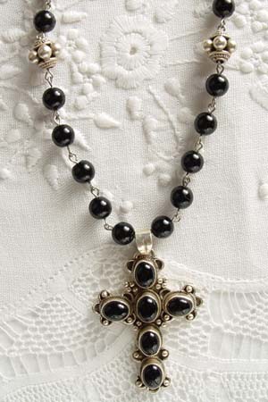 Black Onyx w 2-1/2 in cabochon black onyx cross